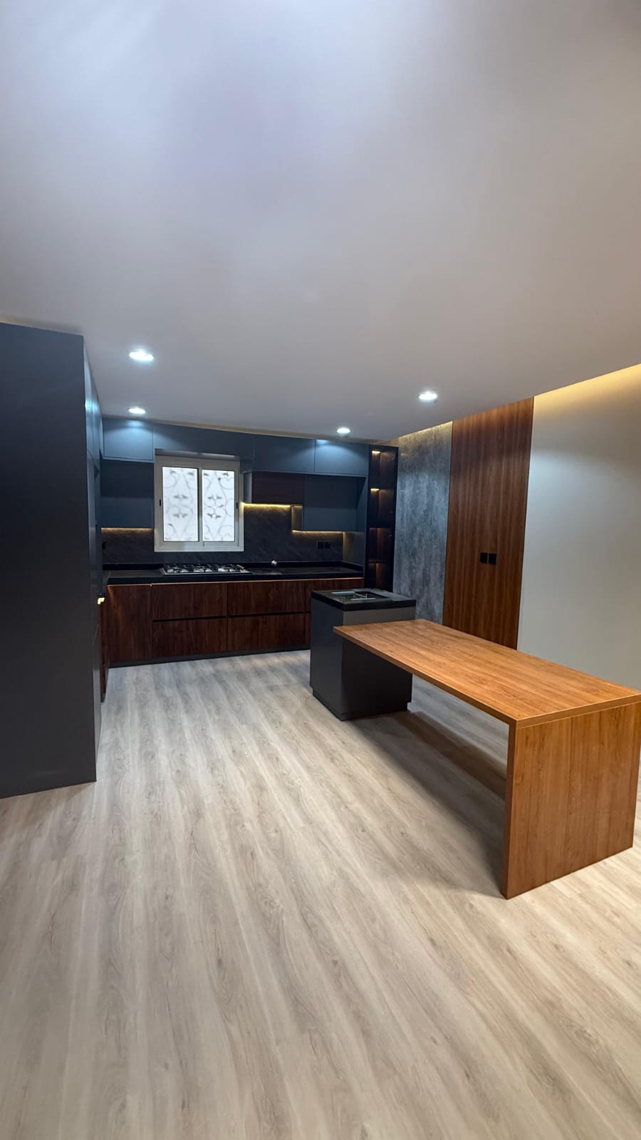 Humen Company kitchen